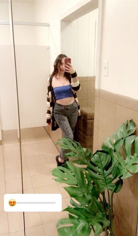 Naakte gelekte OnlyFans-foto van Sydneyxoxo14
