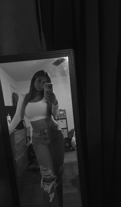 Ava Schillaci