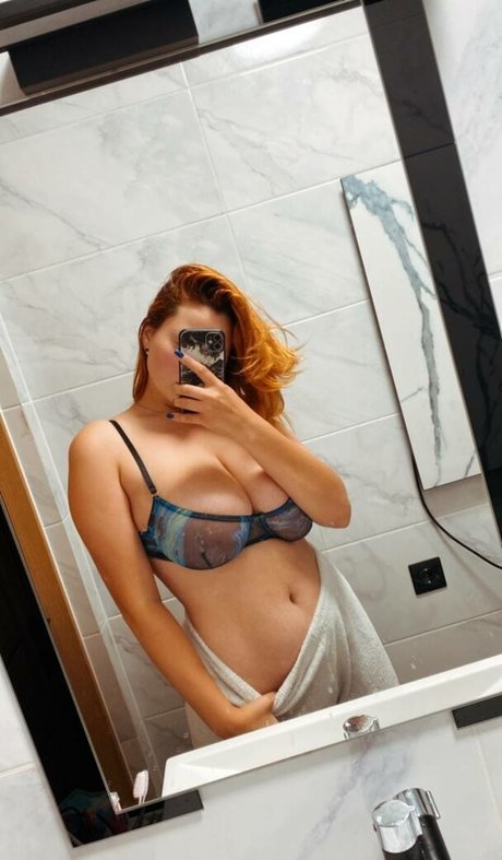 Naakte gelekte OnlyFans-foto van Chikiryaooo
