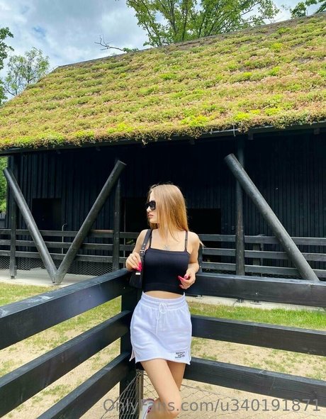 Naakte gelekte OnlyFans-foto van Sofiteach
