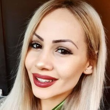 Naakte gelekte OnlyFans-foto van Allaboutfeetandnylons
