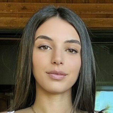 Naakte gelekte OnlyFans-foto van Ambsofficial