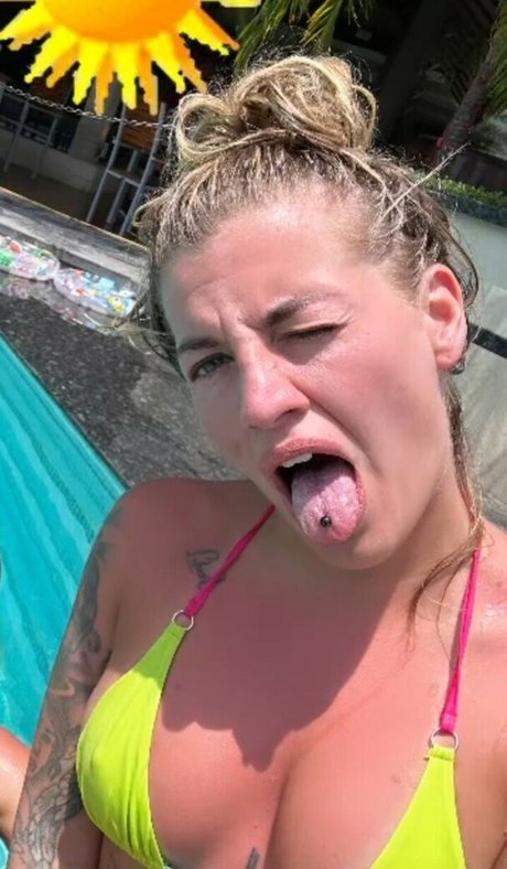 Silvia And Eveline Dellai