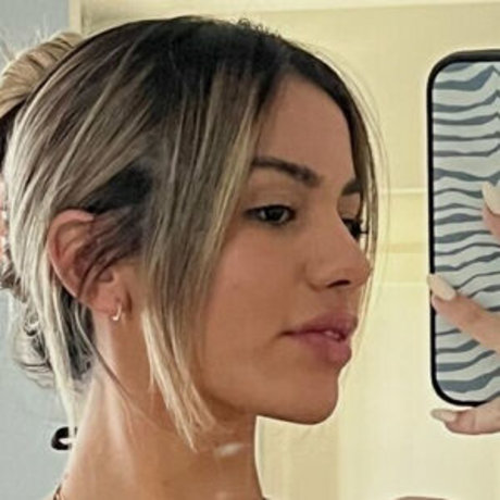 Naakte gelekte OnlyFans-foto van Miami Mandy