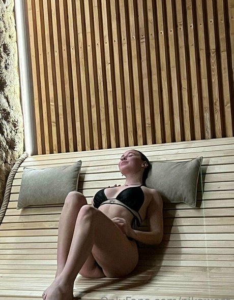 Naakte gelekte OnlyFans-foto van Nikawest