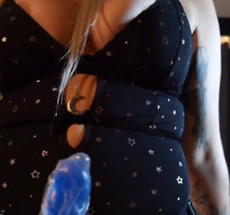 Naakte gelekte OnlyFans-foto van Worshipali