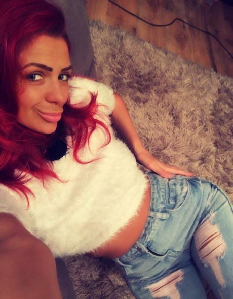 Naakte gelekte OnlyFans-foto van Iasmina Roxana