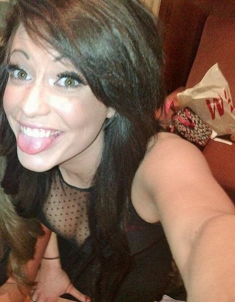 Lauren R