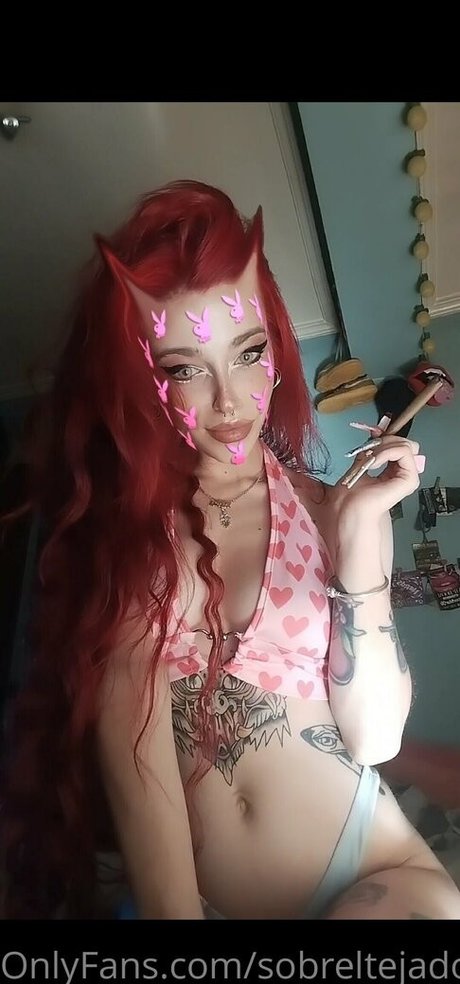 Naakte gelekte OnlyFans-foto van Sallybrat