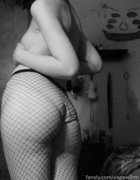 Naakte gelekte OnlyFans-foto van Vapew0rm