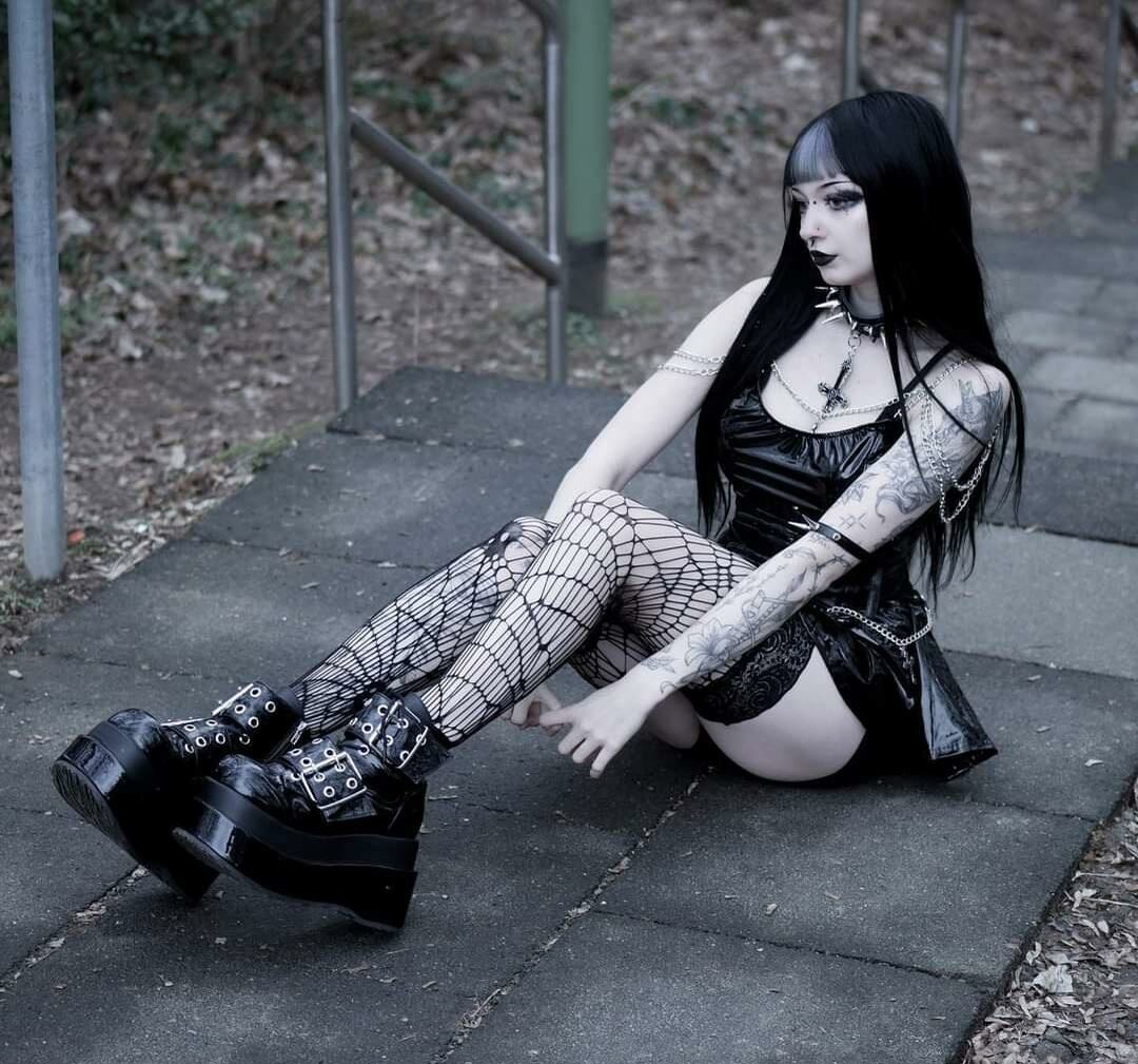 Naakte gelekte OnlyFans-foto van Creepycassy #53 Naakte gelekte OnlyFans-foto van Creepycassy #53