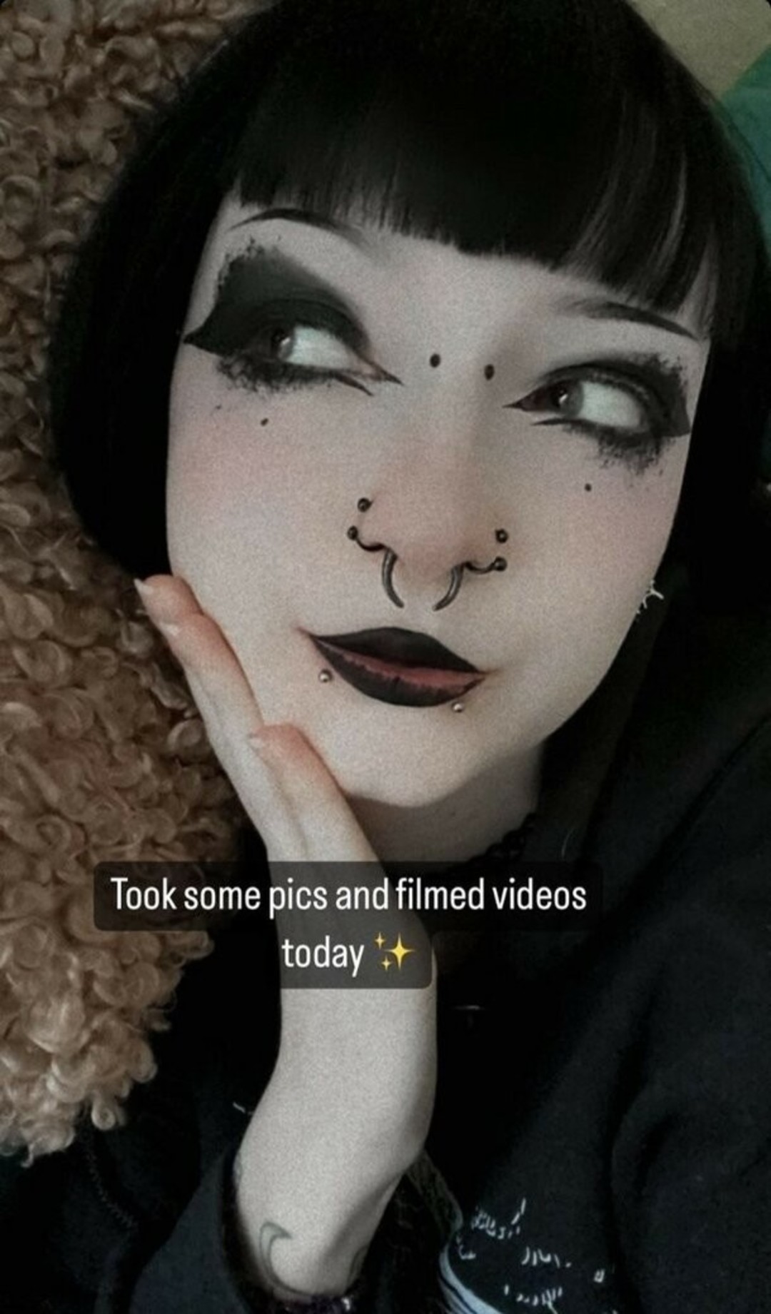 Naakte gelekte OnlyFans-foto van Creepycassy #77 Naakte gelekte OnlyFans-foto van Creepycassy #77