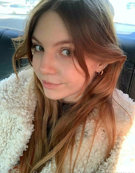 Naakte gelekte OnlyFans-foto van Camillacammyy
