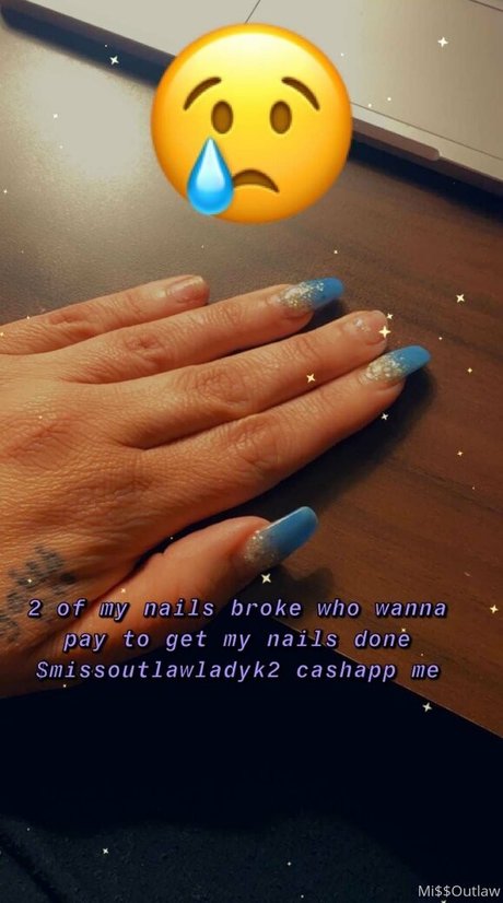 Naakte gelekte OnlyFans-foto van Missoutlawakaladyk