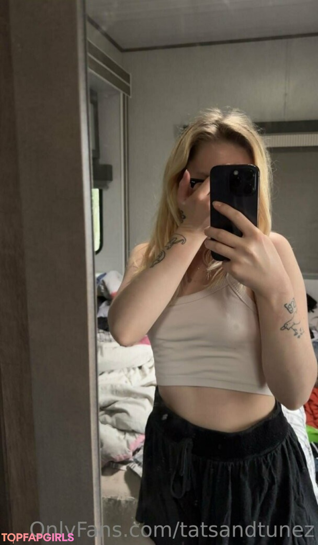 Naakte gelekte OnlyFans-foto van Tatsandtunez #70 Naakte gelekte OnlyFans-foto van Tatsandtunez #70