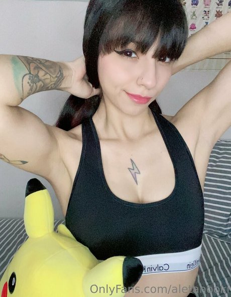 Naakte gelekte OnlyFans-foto van Aletanooki