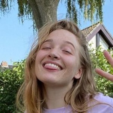 Naakte gelekte OnlyFans-foto van Lilijasmijn