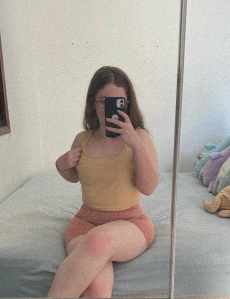 Naakte gelekte OnlyFans-foto van Julihcsgo