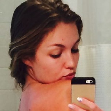 Lili Simmons