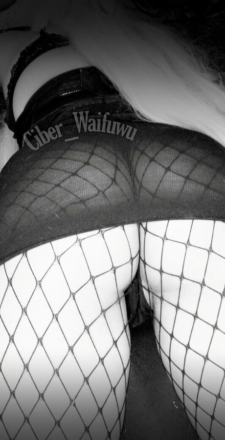 Naakte gelekte OnlyFans-foto van Ciberwaifuwu