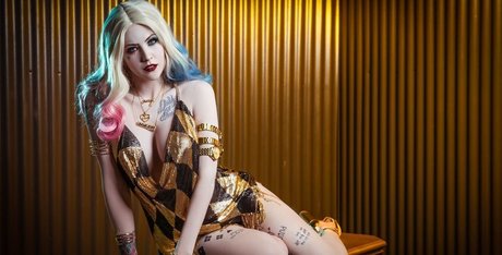 Naakte gelekte OnlyFans-foto van Maidmight