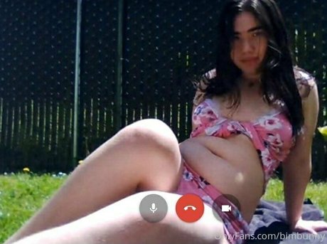 Naakte gelekte OnlyFans-foto van Bimbunny