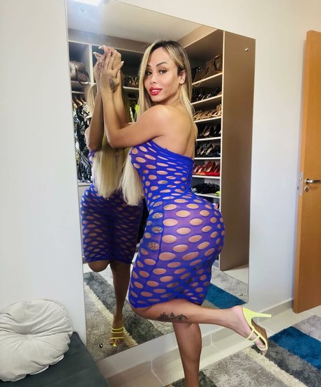 Agatha Ferraz