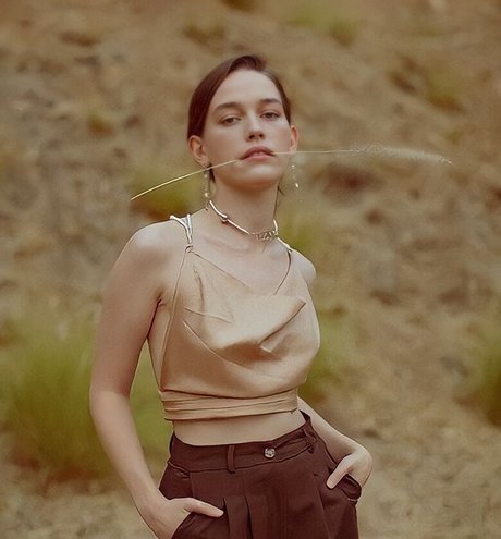 Naakte gelekte OnlyFans-foto van Victoria Pedretti