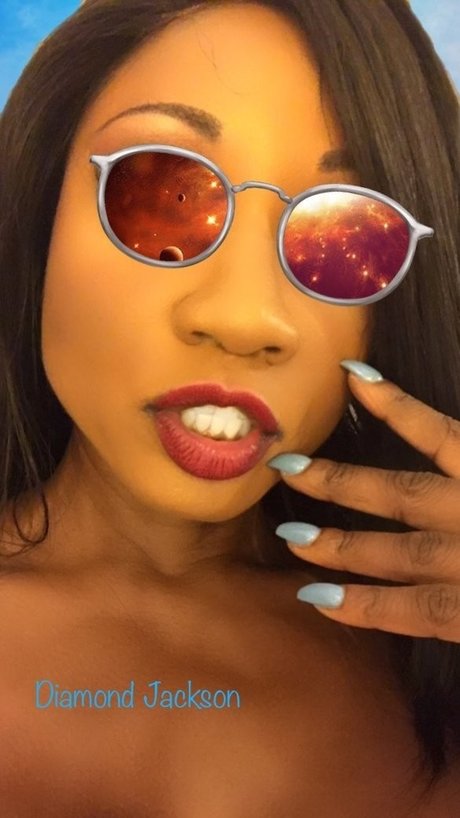 Naakte gelekte OnlyFans-foto van Diamondjackson