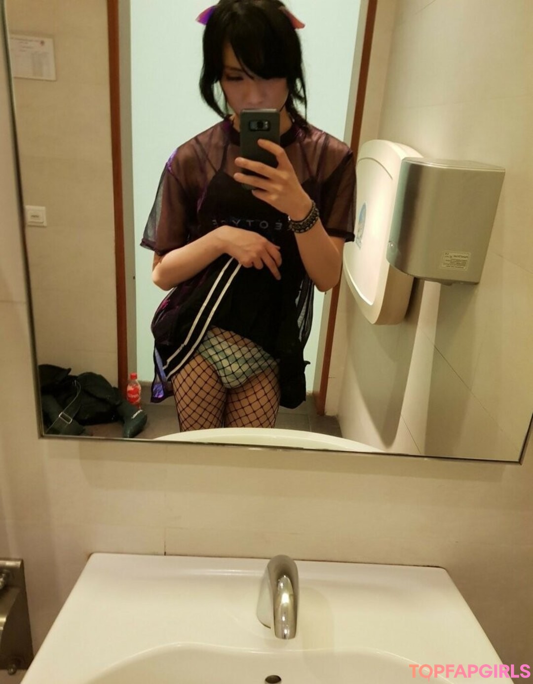 Naakte gelekte OnlyFans-foto van Kamiki #4 Naakte gelekte OnlyFans-foto van Kamiki #4