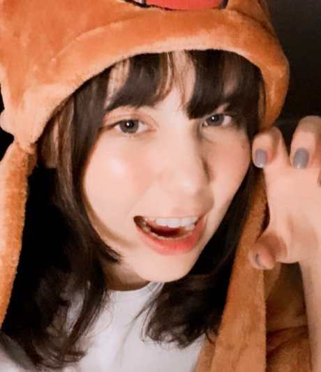 Naakte gelekte OnlyFans-foto van Asmr Bluekatie