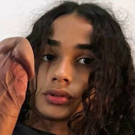 Naakte gelekte OnlyFans-foto van Venusvero21