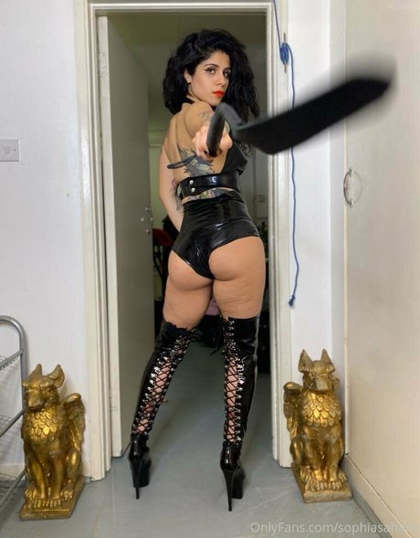 Mistresssophiasahara