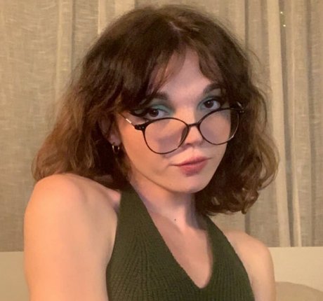Naakte gelekte OnlyFans-foto van Angelemhr
