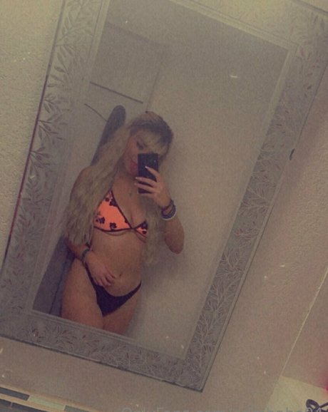 Naakte gelekte OnlyFans-foto van Edmbabe04