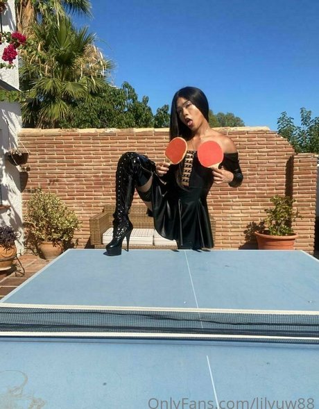 Naakte gelekte OnlyFans-foto van Lilyuw88