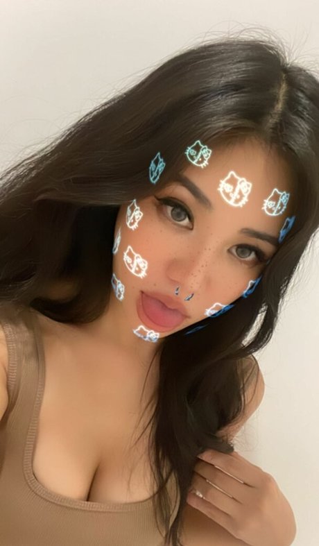 Naakte gelekte OnlyFans-foto van Bunniejin
