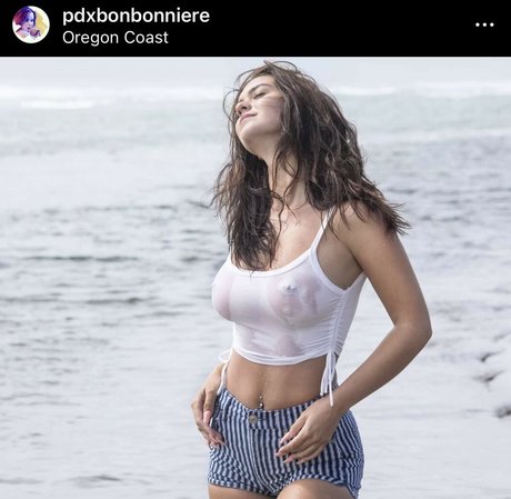 Naakte gelekte OnlyFans-foto van Rylee Gilchrist