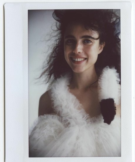 Naakte gelekte OnlyFans-foto van Margaret Qualley