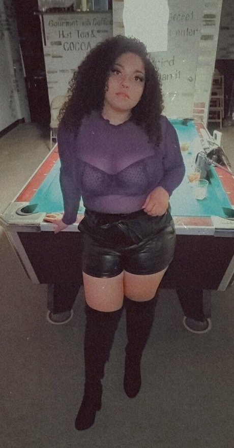 Naakte gelekte OnlyFans-foto van Hotlips