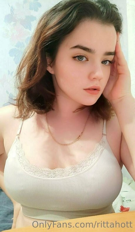 Naakte gelekte OnlyFans-foto van Rittahott