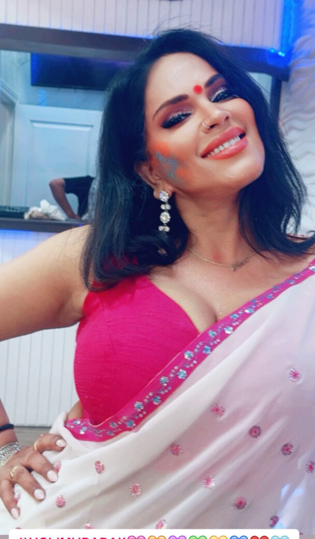 Naakte gelekte OnlyFans-foto van Minakshie Sethii #31 Naakte gelekte OnlyFans-foto van Minakshie Sethii #31