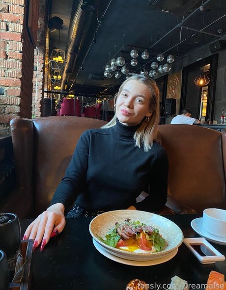 Naakte gelekte OnlyFans-foto van Dreamaise