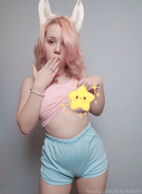 Naakte gelekte OnlyFans-foto van Kikikitten