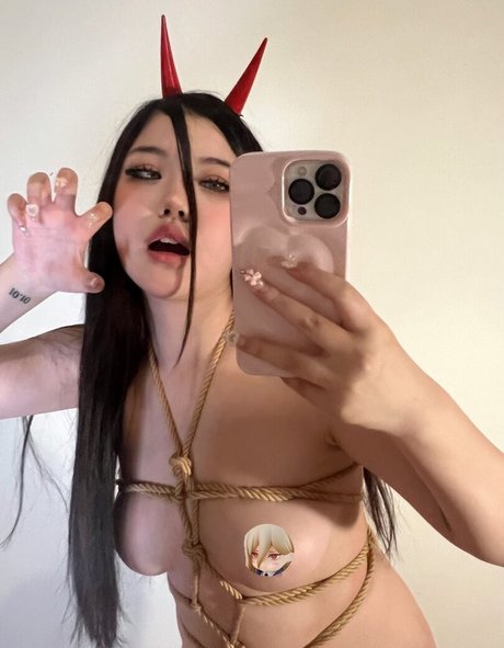 Naakte gelekte OnlyFans-foto van Daphvt