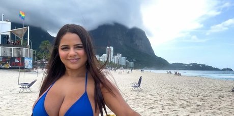 Naakte gelekte OnlyFans-foto van Missbebesotavip
