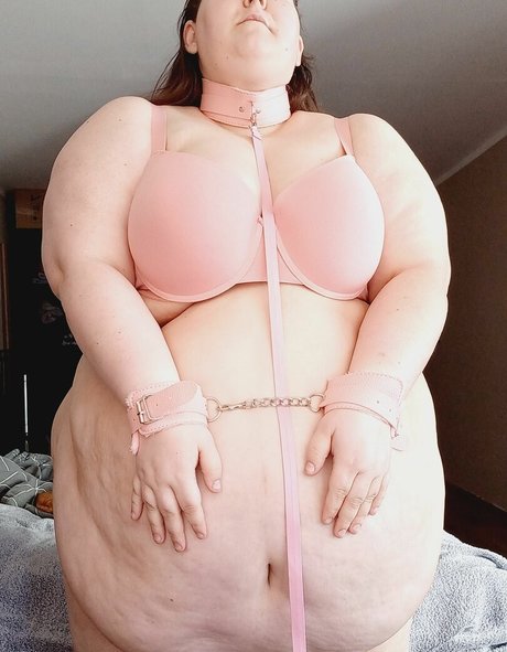 Naakte gelekte OnlyFans-foto van Fluffymaya98