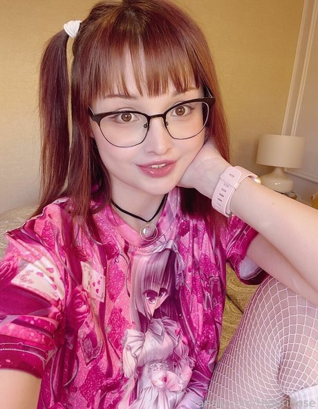 Naakte gelekte OnlyFans-foto van Hidorirose