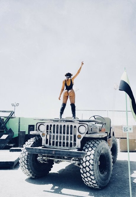La Reina Shaw