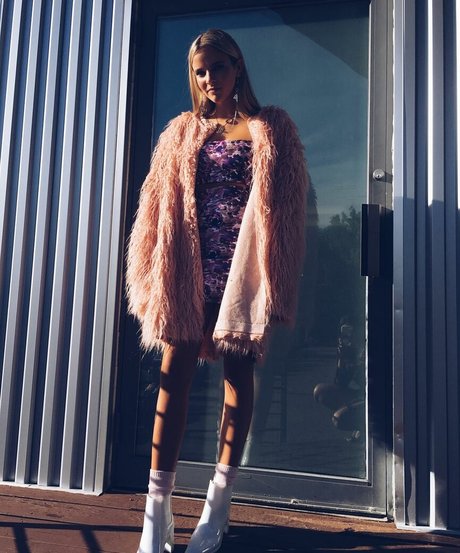 Naakte gelekte OnlyFans-foto van Lola Dubrul